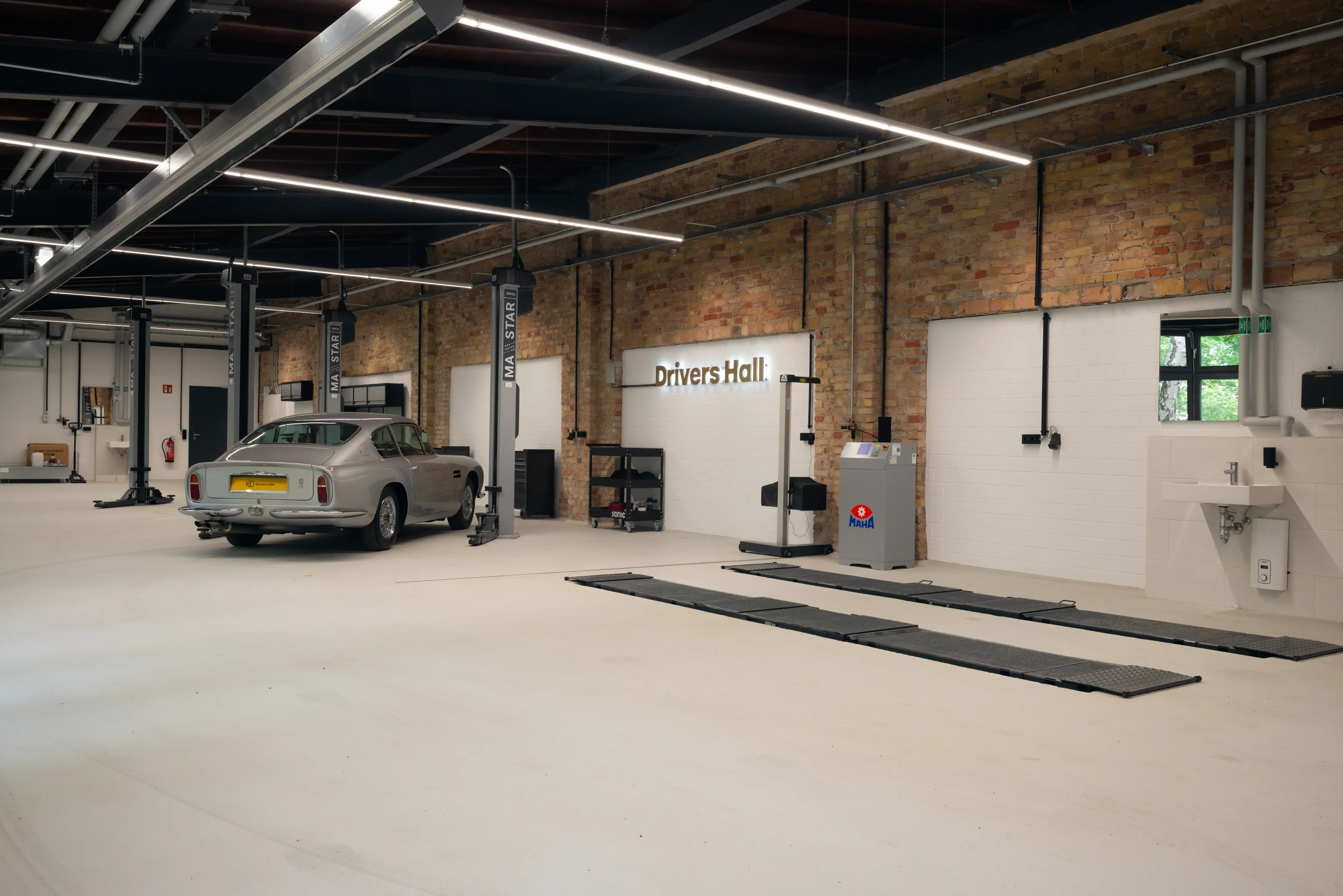 Drivers Hall workshop